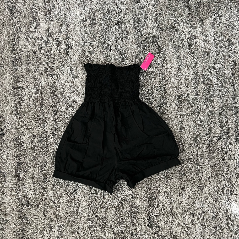 🌈 NWT Black Romper